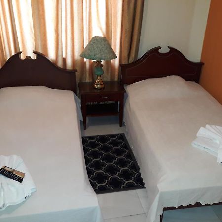 Hotel Viru Viru 1 ซานตาครูซเดอลาเซียร์รา ภายนอก รูปภาพ