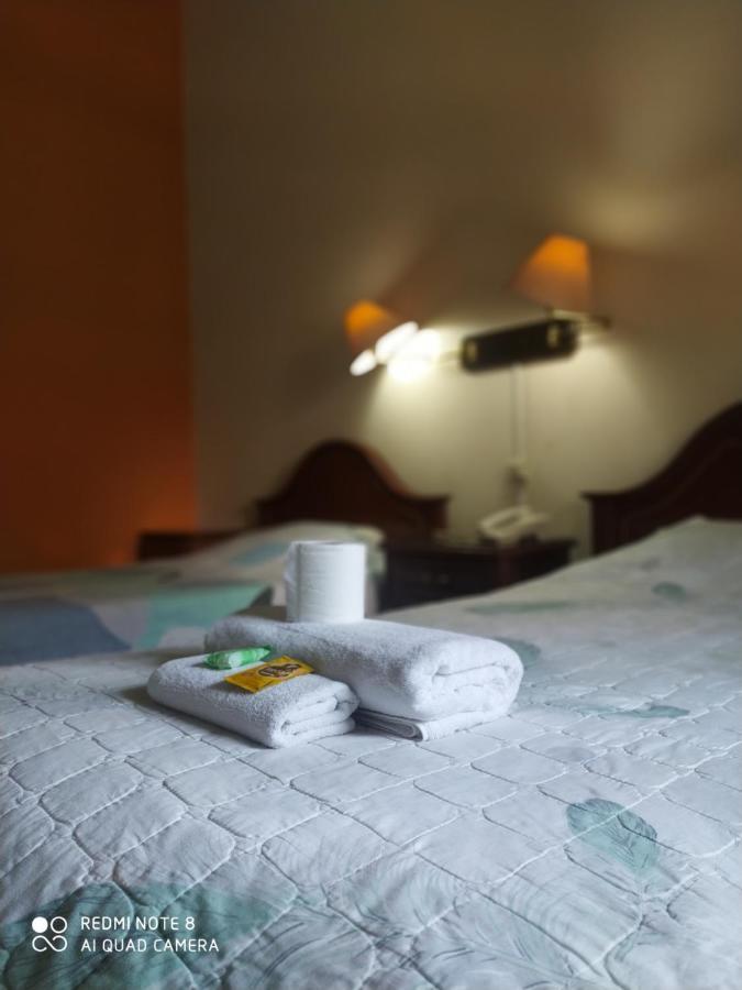 Hotel Viru Viru 1 ซานตาครูซเดอลาเซียร์รา ภายนอก รูปภาพ