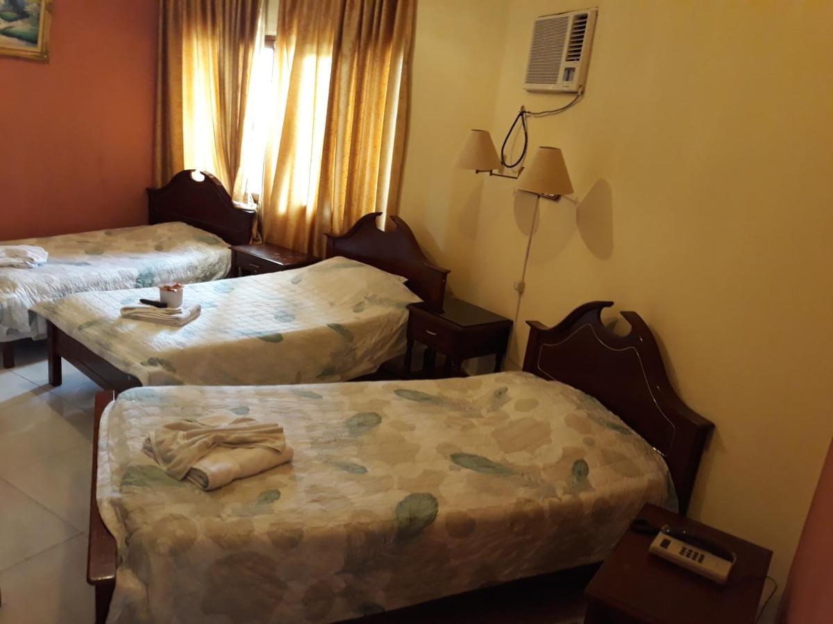 Hotel Viru Viru 1 ซานตาครูซเดอลาเซียร์รา ภายนอก รูปภาพ
